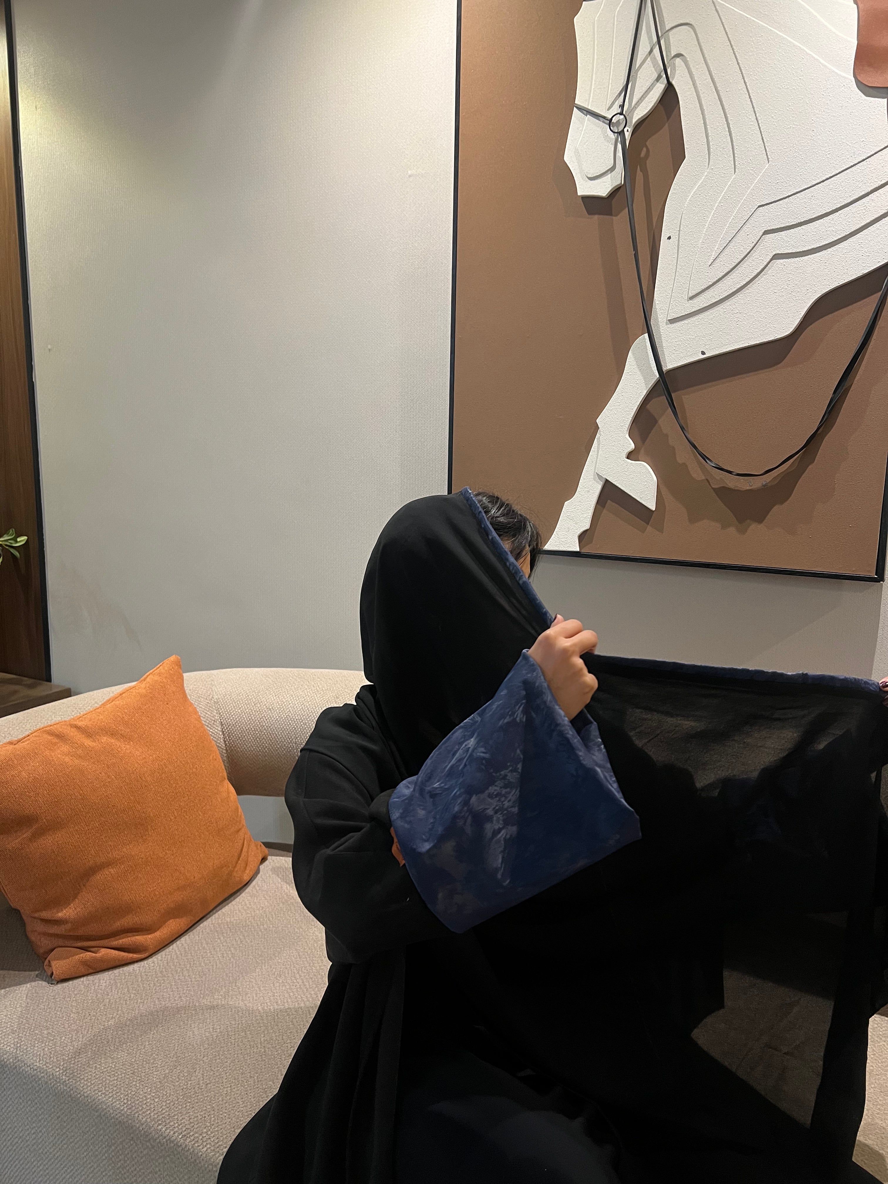 عباية - منال