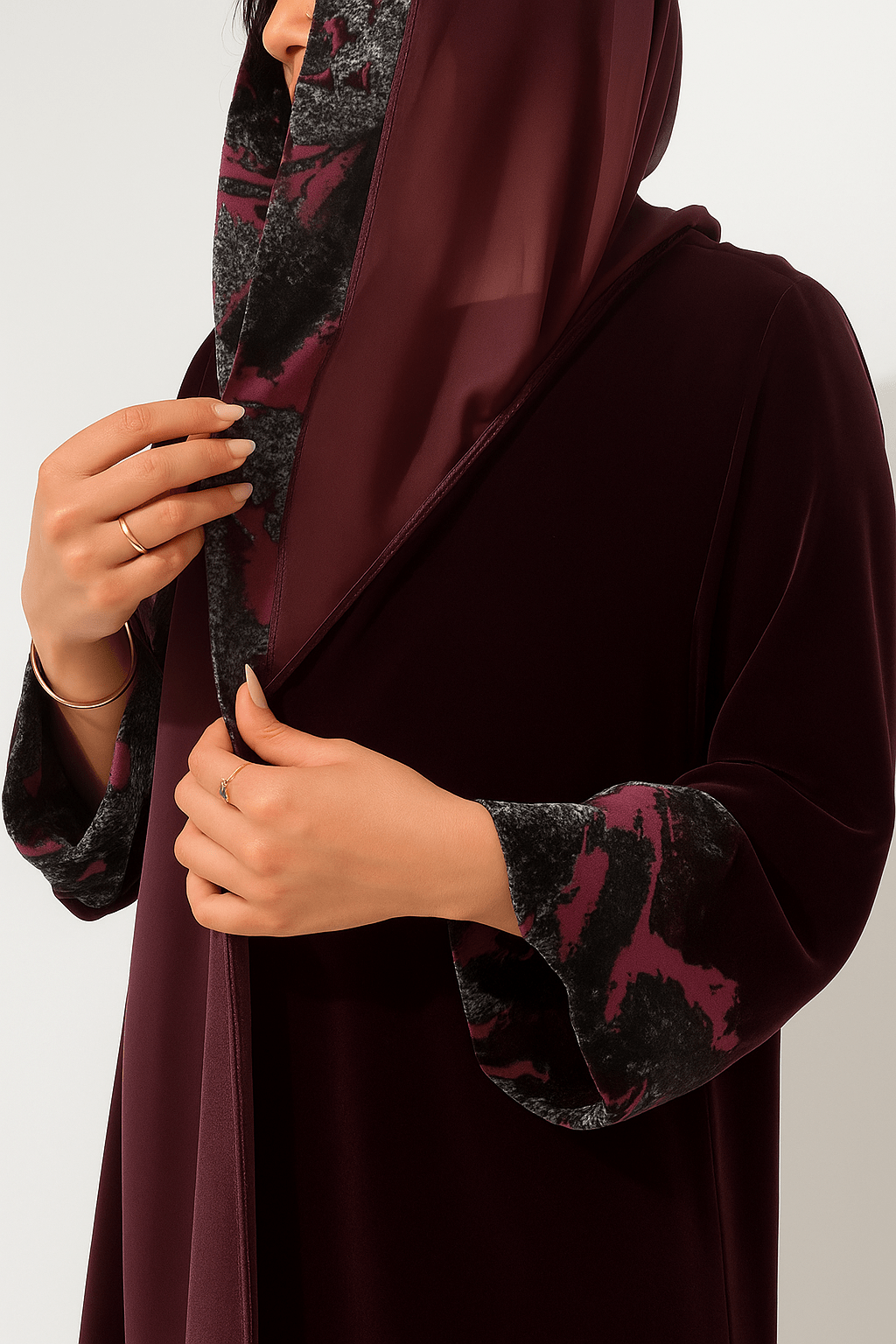 عباية وجدان – مخمل برغندي فاخر - diamonta - abaya