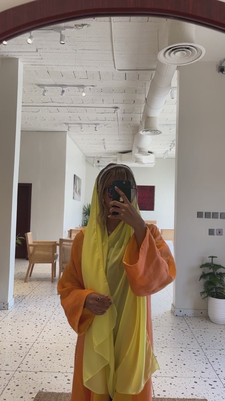 عباية - شمس